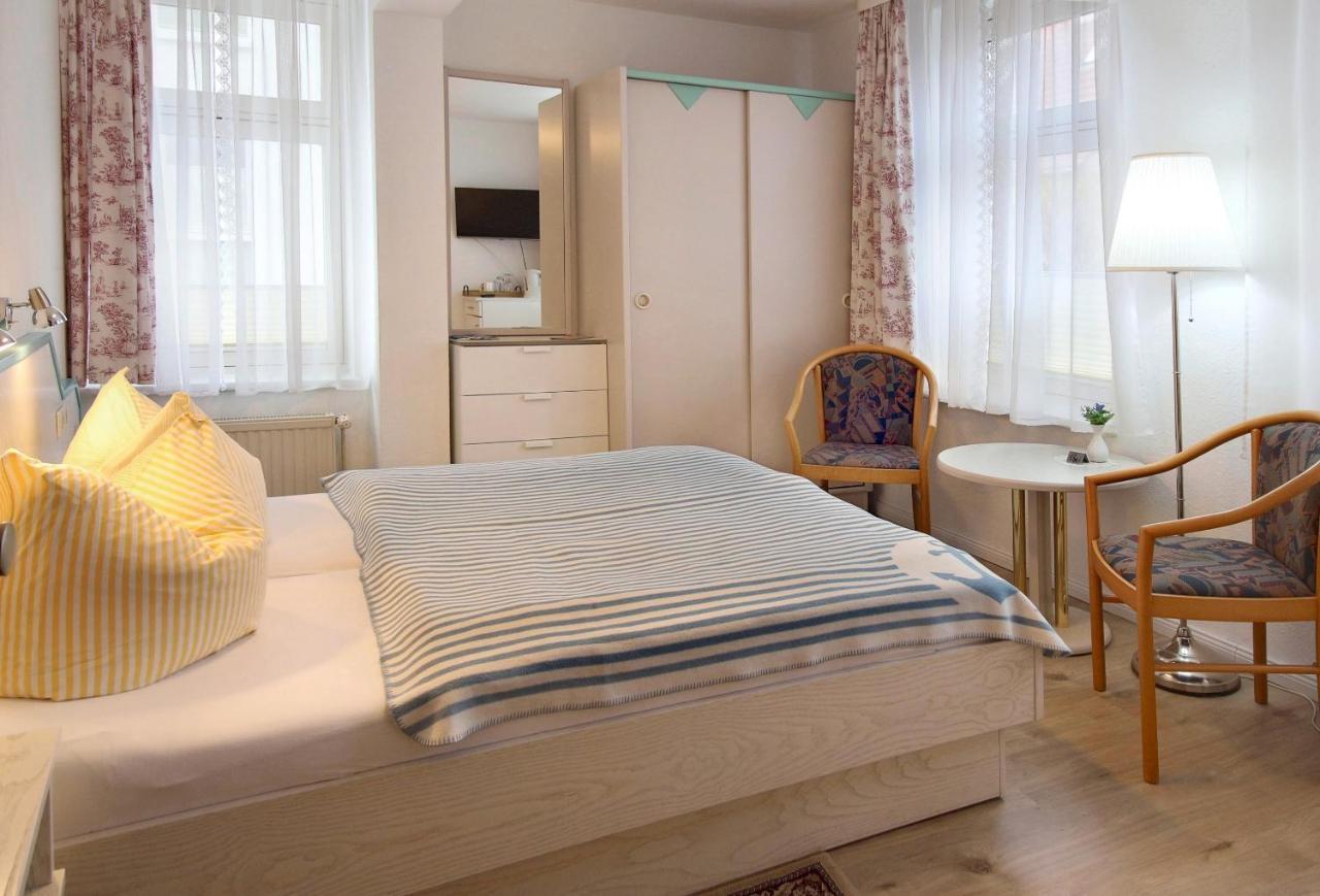 Ferienzimmer In Der Villa Ostseelilie Sassnitz Exterior foto